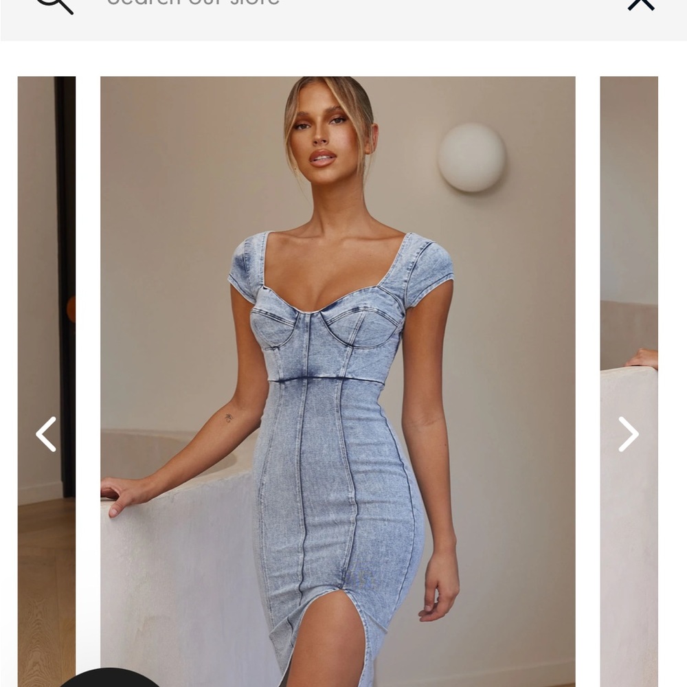 Selfie Leslie denim dress. Size S